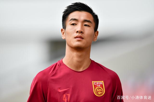 独行侠球员的时尚风格展现：德拉雷亚和弗拉格的邻家感觉，里萨谢的潮流魅力